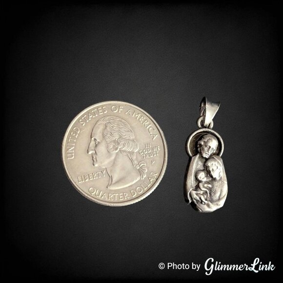 Vintage Holy Family Silver Plated Pendant - Jerusalem Religious Souvenir Jewelry - Picture 4 of 6